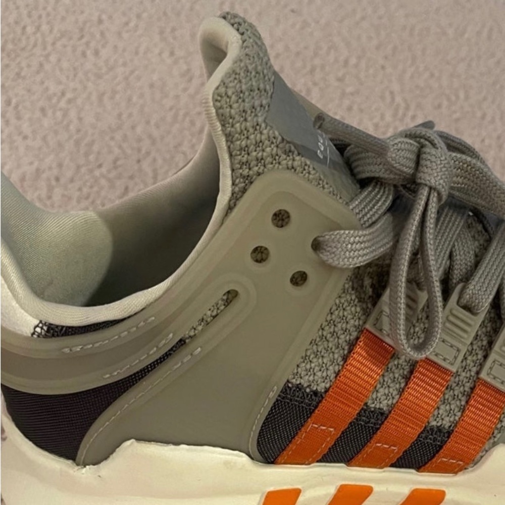 Sneakers (#357) - Picture 8 of 10